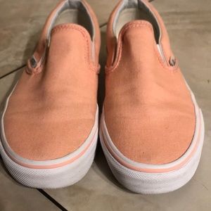 Vans “tropical peach” classic slip ons